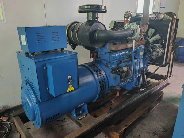 双峰100kW柴油发电机组使用多级机油有哪些优缺点？